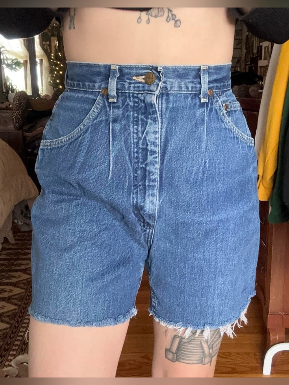 vintage lee High-Waist Frayed Hem Denim Shorts - Blue